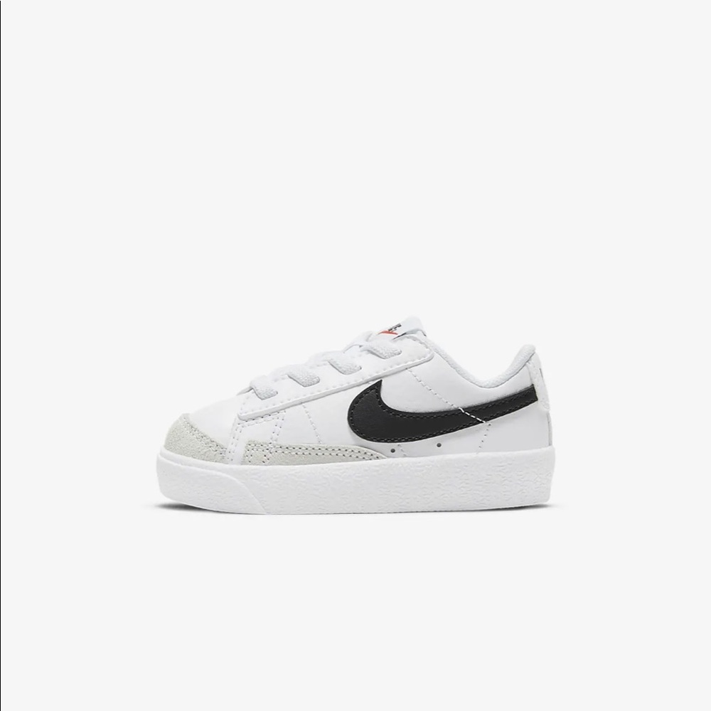 Nike Blazer Low '77.
